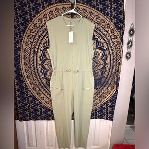 Calia by Carrie Underwood Women's Jumpsuit in Soft Green NWT